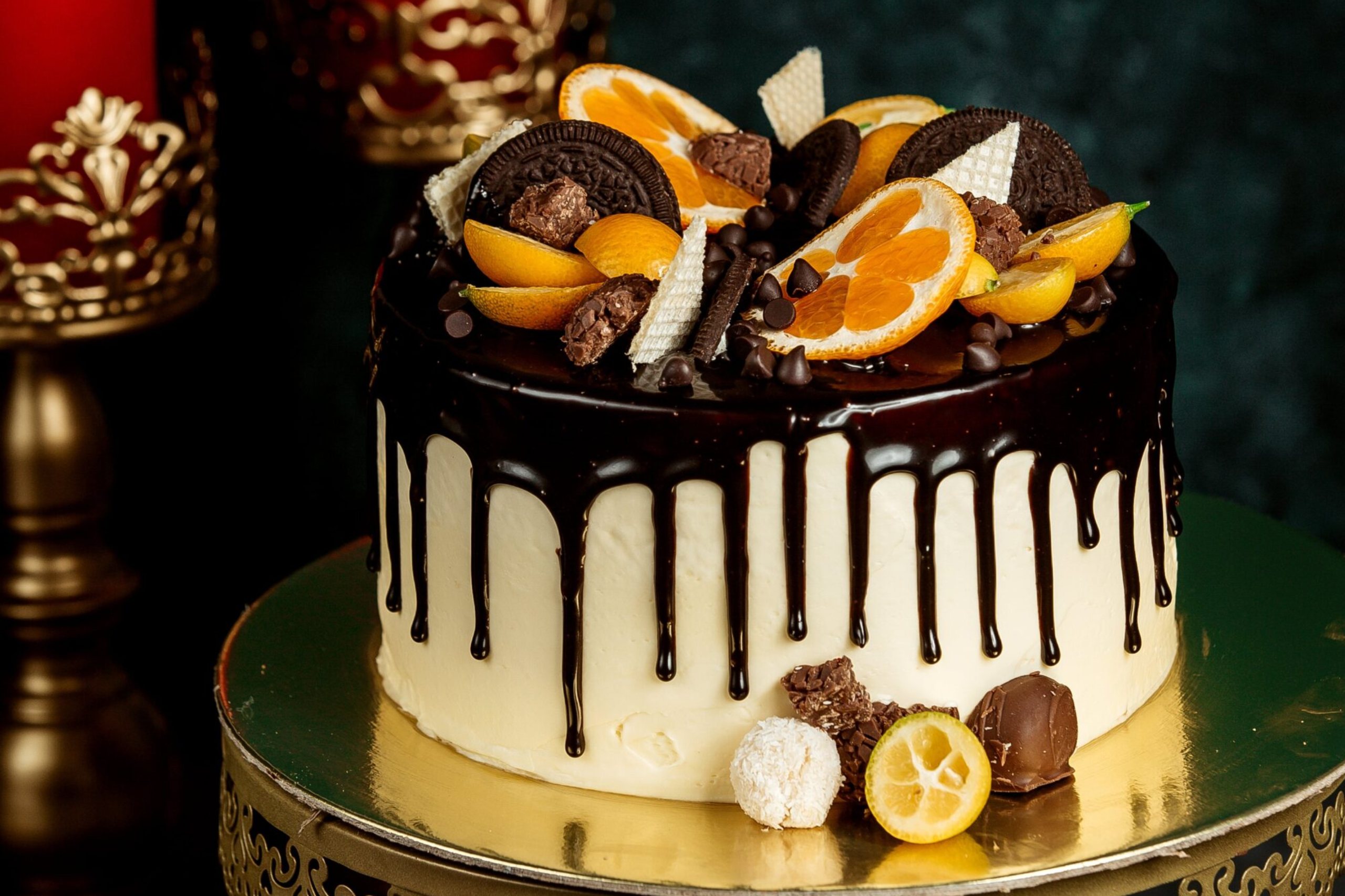 children-colored-caps-laughing-party-min-scaled (1)